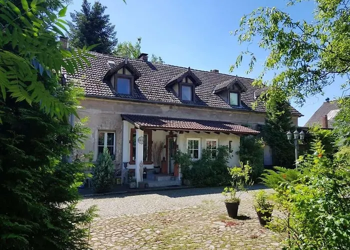 Apartamento Zirkuswagen Glamping Für 2 Mit Veranda Küche Netflix Parken Und Hofladen Steinhofel