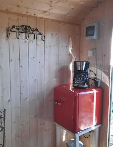 Zirkuswagen Glamping Für 2 Mit Veranda Küche Netflix Parken Und Hofladen * Steinhofel