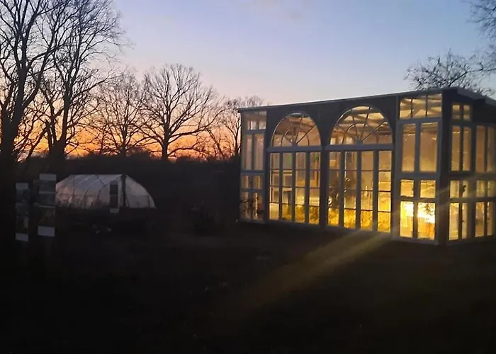 Apartamento Zirkuswagen Glamping Für 2 Mit Veranda Küche Netflix Parken Und Hofladen *